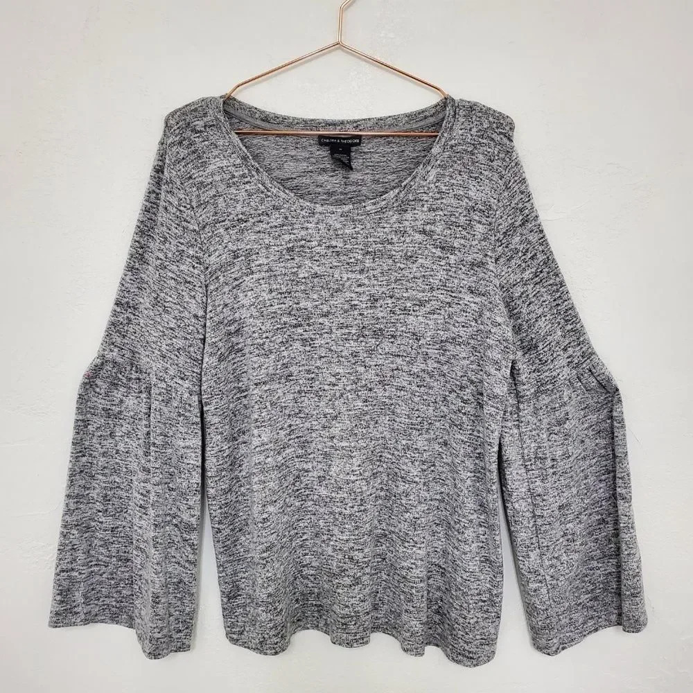CHELSEA & THEODORE | Gray Bell Sleeve Sweater Med